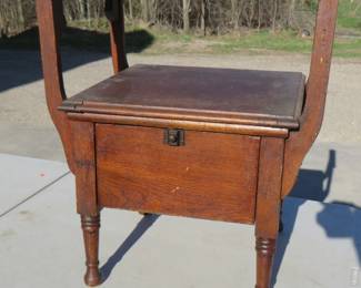Lot 175. Vintage oak potty chair