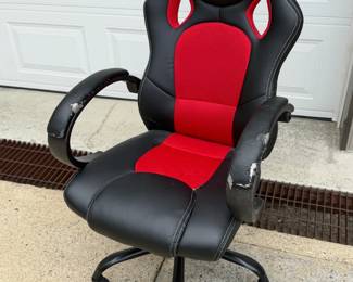 HIGH BACK OFFICE TASK OR GAMING CHAIR