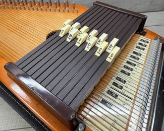 VINTAGE 12 CHORD AUTOHARP BY OSCAR SCHMIDT WITH CASE