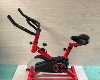 KUOKEL INDOOR EXERCISE BIKE W DIGITAL MONITOR