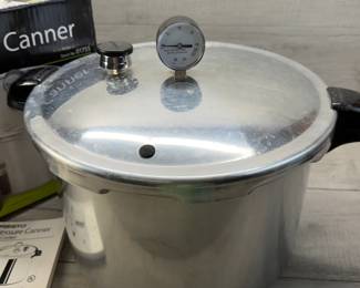 PRESTO 16 QUART PRESSURE CANNER & COOKER
