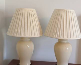 GINGER JAR TABLE LAMPS