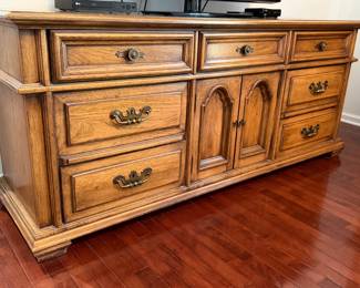 SEARS ROEBUCK COUNTRY IV DRESSER