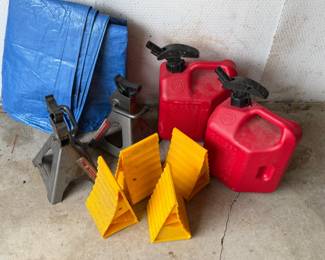 AUTOMOTIVE JACK STANDS WHEEL CHOCKS GAS CANISTERS