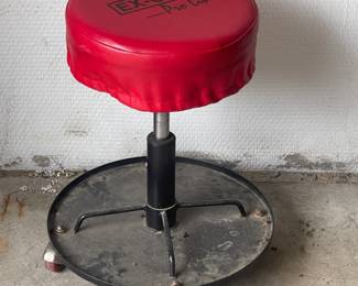 EX-CELL PRO LINE ROLLING SHOP STOOL W STORAGE