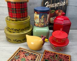 CHICKEN KITCHEN!  CANISTER TINS TRIVETS