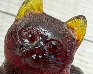 VINTAGE MOSSER GLASS CAT FIGURINE AMBERINA SWIRL