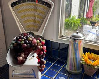 Vintage Candy Scsle