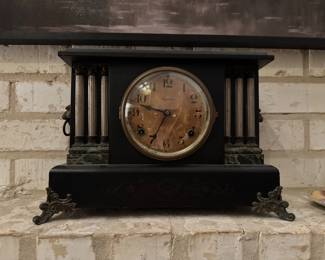 Mantle clock