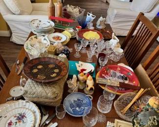 KNICK KNACKS GALORE