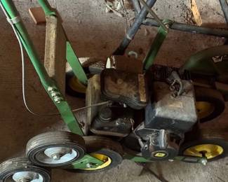 VIntage John Deere walk behind EDGER