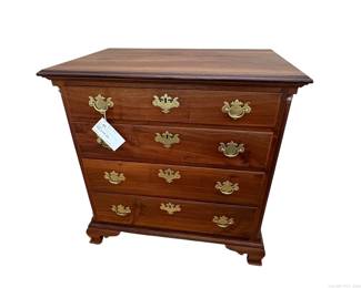 Media Furniture Chest of Drawers