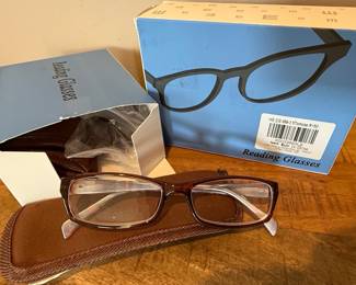 HE CG 069-3 Tortoise Reading Glasses 5-Pack
