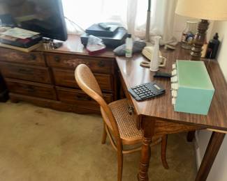midmodern style chair and desk
