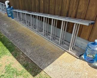 Aluminum Extension Ladder