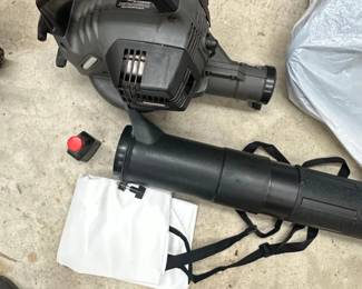 Craftsman mph or cc Leaf Blower with Vac Kit third image