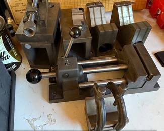 Heinrich GripMaster Vise with Modular Blocks