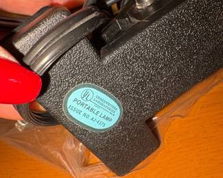 Underwriters Laboratories Portable Lamp second image