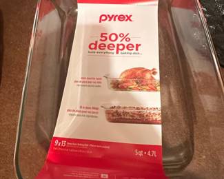Pyrex  Deeper x Glass Baking Dish