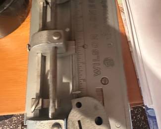 Vintage Wilson Jones Hummer Hole Paper Punch