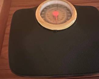 Ellison Mechanical Bathroom Scale