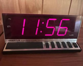 Spartus Model Electronic Digital Alarm Clock