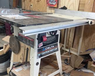 DELTA Table Saw
