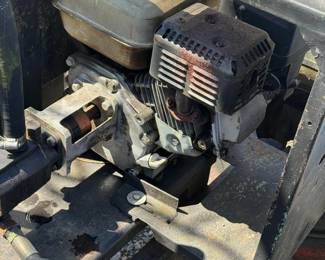 Log Splitter Engine
