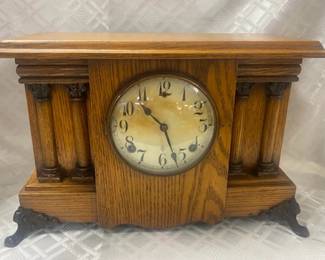 Oak Mantle Clock by Gilbert w/Key 