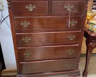 6 Drawer Mahogany Chest 