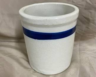 Small Stoneware Crock w/Blue Stripe 