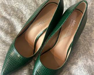 MICHAEL BY MICHAEL SHANNON Green Embossed Pointed Toe Heels