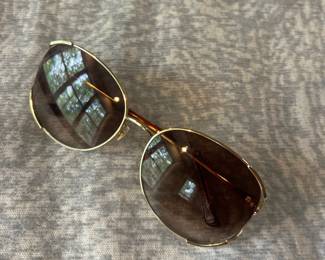 Gucci Aviator Sunglasses with Case
