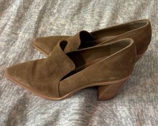 Vince Camuto Womens Suede Block Heel Booties