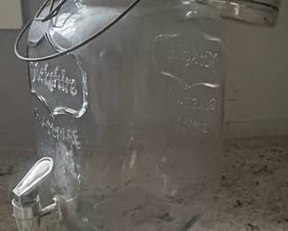 Yorkshire Glass Beverage Dispenser with Metal Spigot