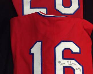 (9) Autographed 1984 Usa Olympic Baseball Team Jerseys, Will Clark, Don August, Oddibe Mcdowell, Bill Swift, Corey Snider, Chris Gwynn, Many Of These Items Were Featured In 2006 Autograph Collector Magazine Reference Pictures. Collection Of Tim Metcalf. The Picture Of The Magazine Article Is Not Included In Lot. Only For Information. No Certification
