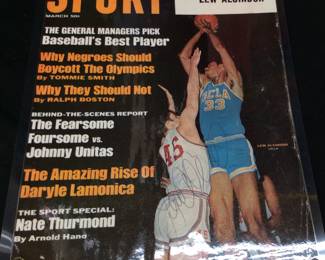 1968 SPORT MAGAZINE COVER AUTOGRAPHED LEW ALCINDOR (KAREEM ABDUL JABBAR) HOF L.A. LAKER A MANY OF THESE ITEMS WERE FEATURED IN 2006 AUTOGRAPH COLLECTOR MAGAZINE REFERENCE PICTURES. COLLECTION OF TIM METCALF. THE PICTURE OF THE MAGAZINE ARTICLE IS NOT INCLUDED IN LOT. ONLY FOR INFORMATION. NO COA