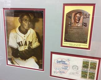 MLB HOF SATCHEL PAIGE AUTOGRAPHED GRANDMA MOSES ENVELOPE IN FRAME WITH PHOTOGRAPH & PLAQUE DESCRIPTION DISPLAYED MLB HALL OF FAME NO COA