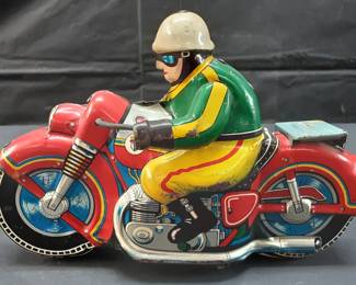 Vtg. 1950s tin litho motorcycle friction toy Made in Japan. Still in great functional condition