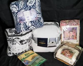 Guest Bedding Bundle  3 Twin Comforter Sets, 2 Handmade Afghans  Air Mattress