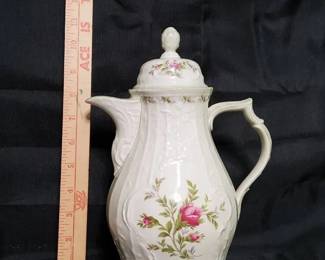 Rosenthal Sanssouci Moss Rose Teapot