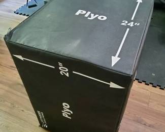 Fitness Solutions 3in1 Soft Foam Plyo Box  20, 24, 30 Height