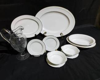 Noritake Fine China Estate Lot  Whitecliff Gold  Buckingham Silver Sets w Etched Glass Pitcher