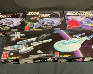 AMT Star Trek Model Spaceship Kits feat. 3 Piece Adversary Set