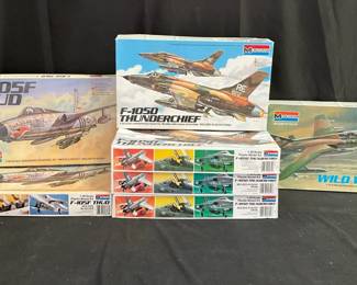 Monogram Model Airplane Kits feat F105D Thunderchief
