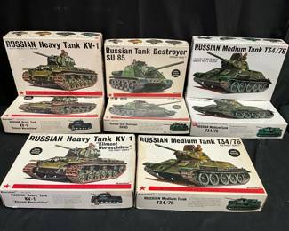 Bandai Model Tank Kits feat Russian Heavy Tank