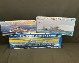 Trumpeter Ship Model Kits feat. U.S. Aircraft Carrier CV8 Hornet