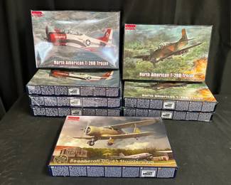 Roden Model Airplane Kits feat. North American T28B Trojan