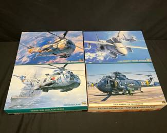 Hasegawa Hornet  SEAKING Aircraft Model Kits