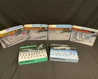 Military Aircraft Weapons  U.S. Pilot Crew Model Kits